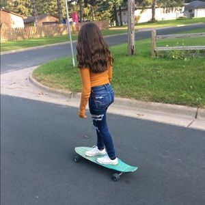 Meet your Posher, Daliala